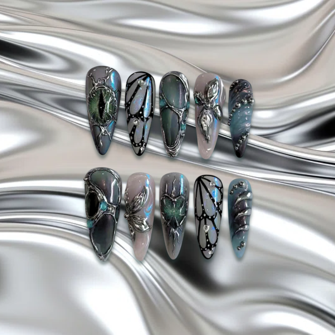 Metal Morphisis - Delulu nails